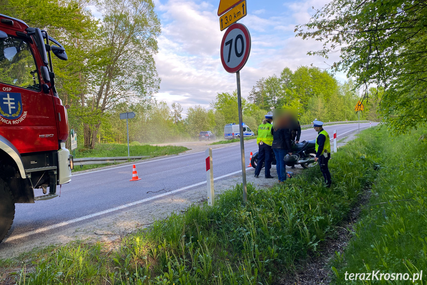 Wola Komborska. Wywrotka na motocyklu