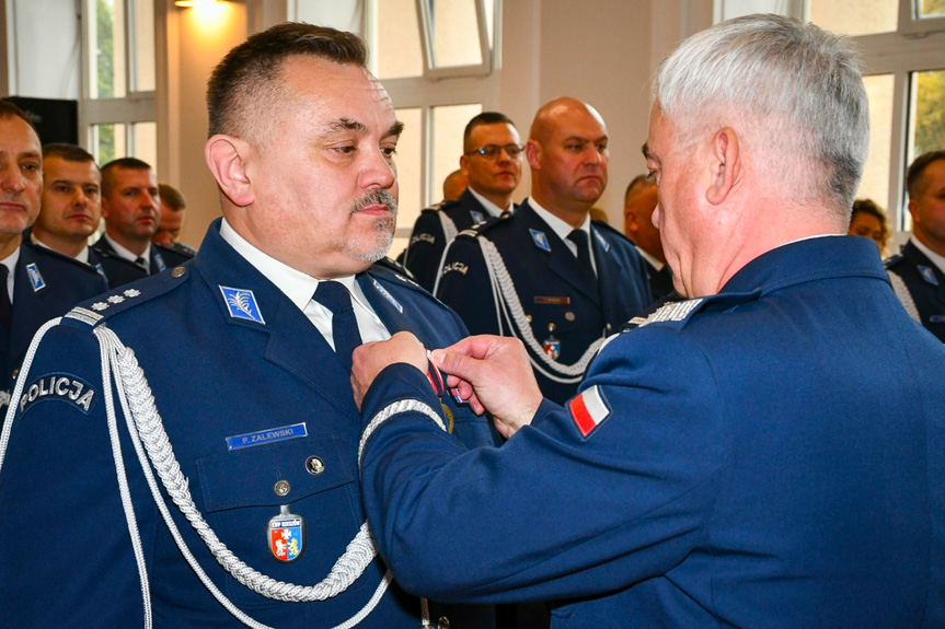 Wręczenie odznaczeń dla policjantów