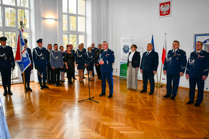 Wręczenie odznaczeń dla policjantów