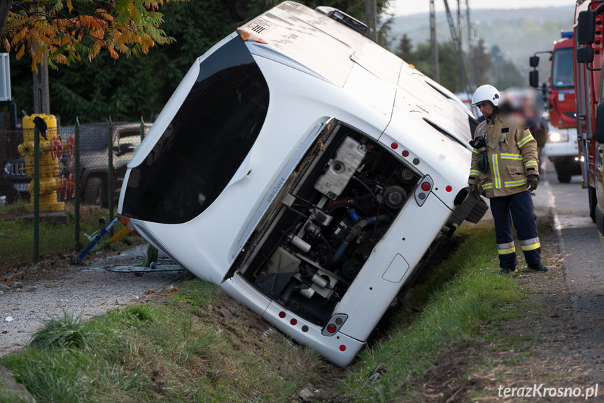 Wypadek autokaru w Grabownicy Starzeńskiej