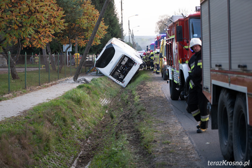 Wypadek autokaru w Grabownicy Starzeńskiej