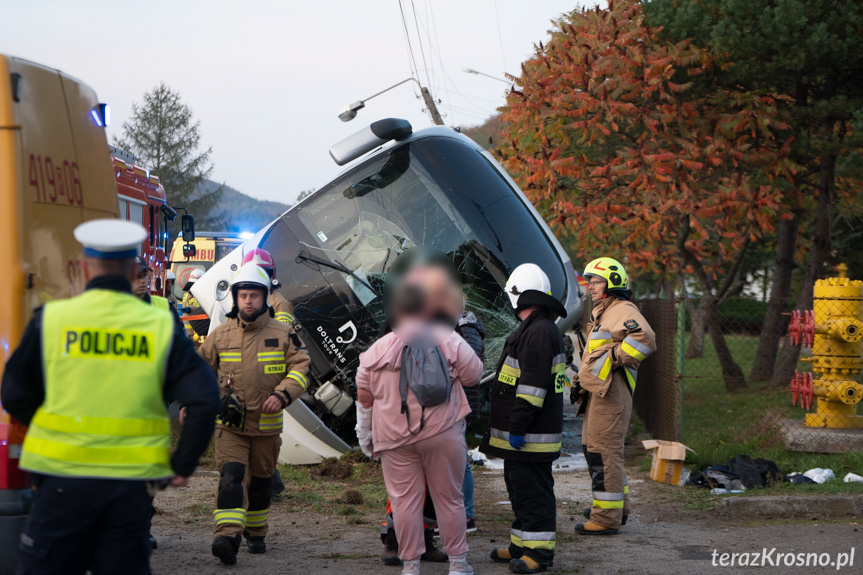 Wypadek autokaru w Grabownicy Starzeńskiej