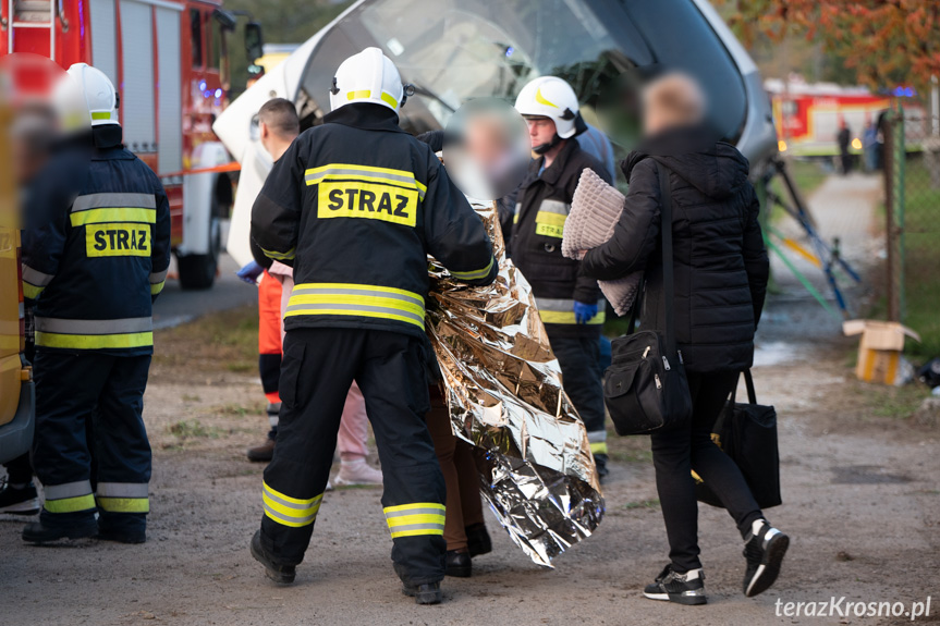 Wypadek autokaru w Grabownicy Starzeńskiej