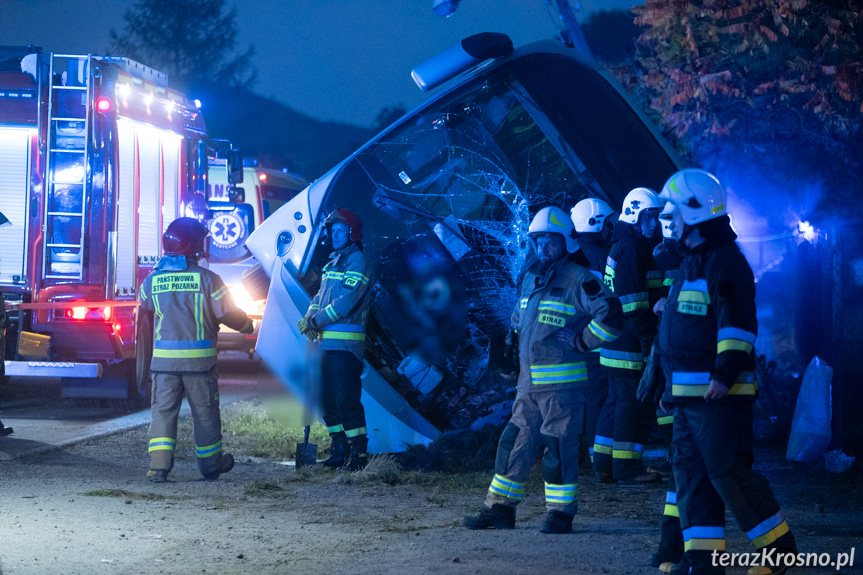 Wypadek autokaru w Grabownicy Starzeńskiej