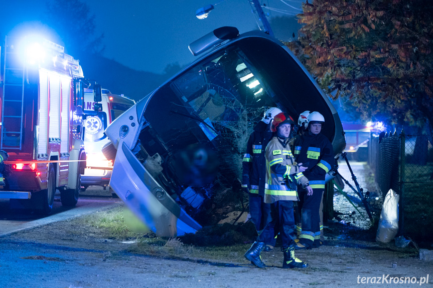 Wypadek autokaru w Grabownicy Starzeńskiej