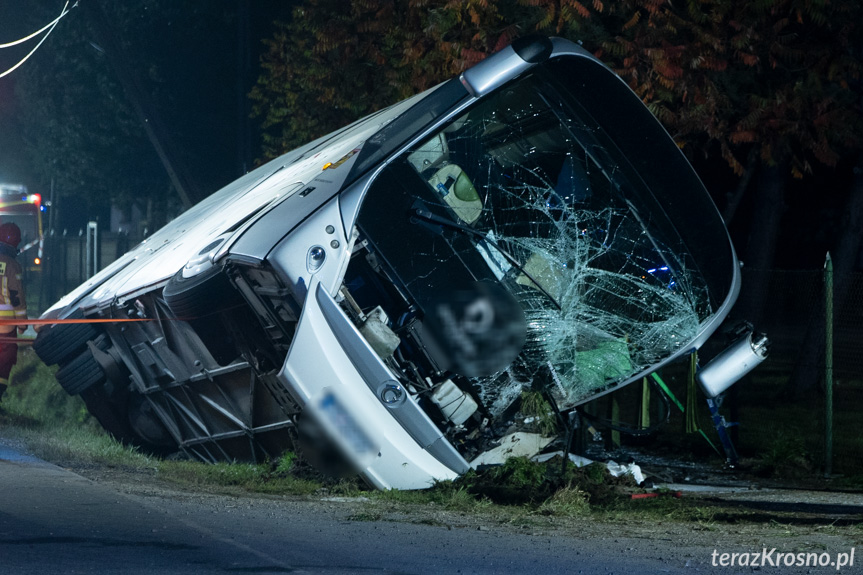 Wypadek autokaru w Grabownicy Starzeńskiej