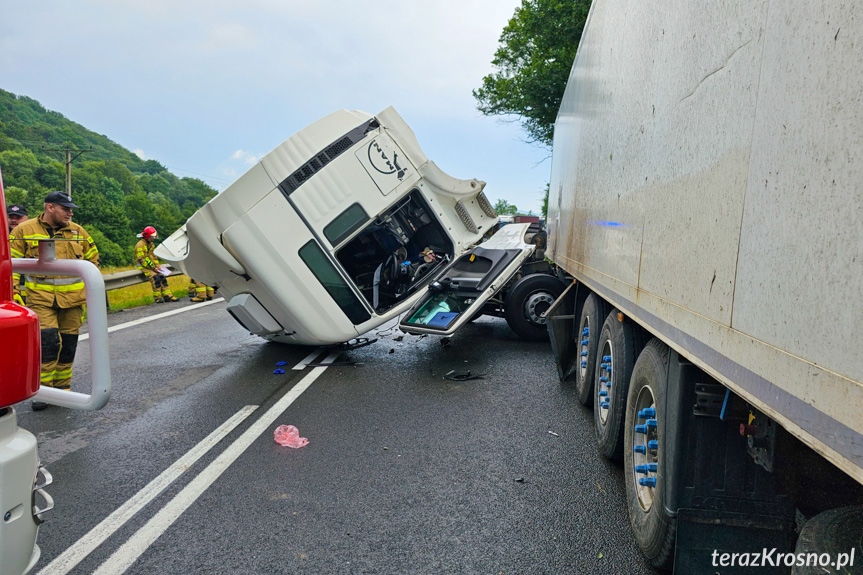 Wypadek ciężarówki w Nowej Wsi