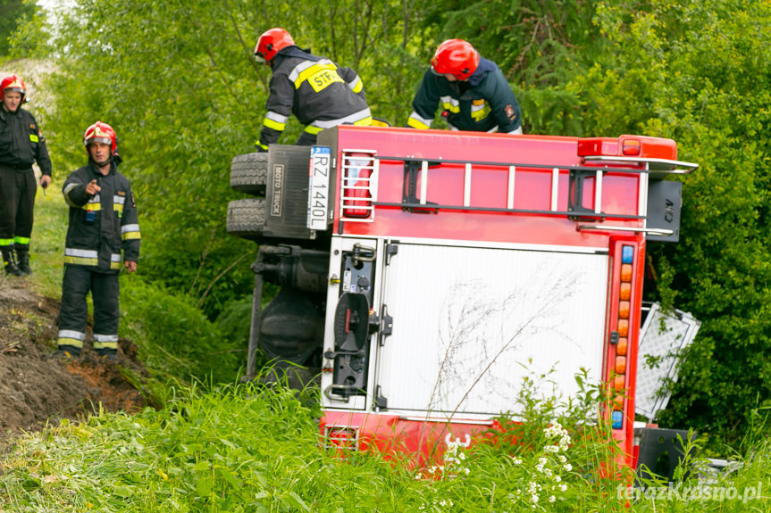 Wypadek cysterny i samochodu strażackiego  w Weglówce