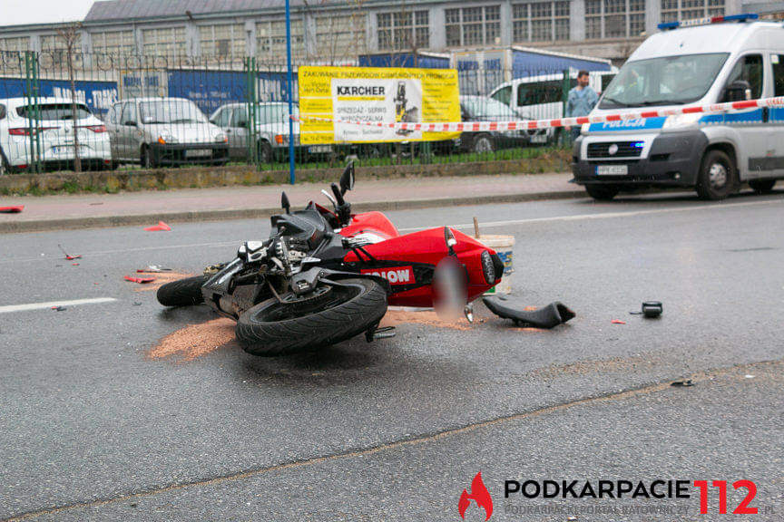 Wypadek na skrzyżowaniu Tysiąclecia z Magurów