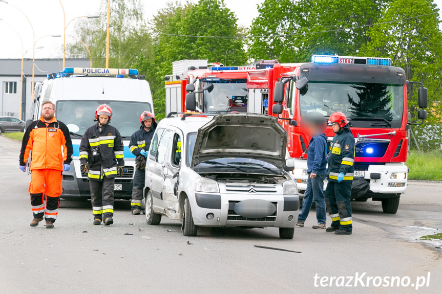 Wypadek na skrzyżowaniu w Krośnie