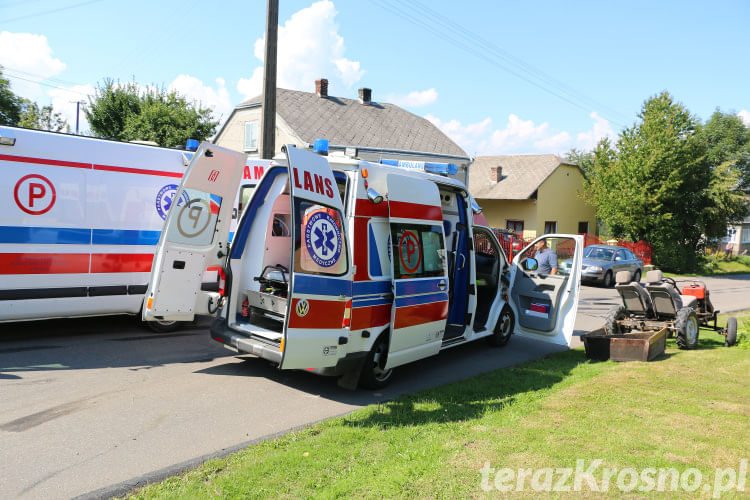 Wypadek w Faliszówce. Dwóch mężczyzn przygniecionych przez motocykl