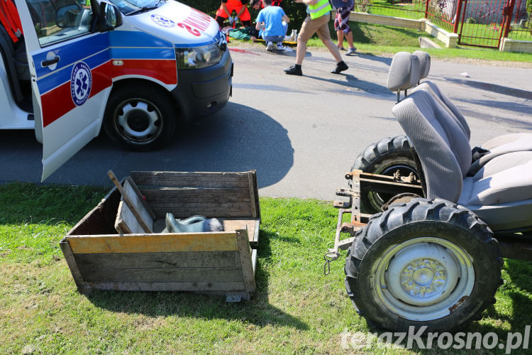 Wypadek w Faliszówce. Dwóch mężczyzn przygniecionych przez motocykl