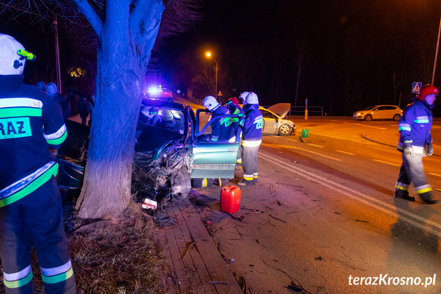 Wypadek w Krośnie, zderzenie dwóch samochodów