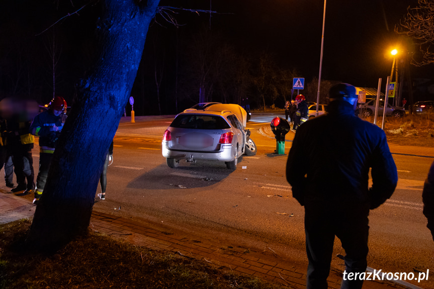 Wypadek w Krośnie, zderzenie dwóch samochodów