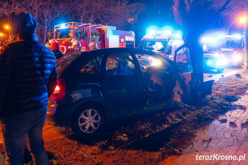 Wypadek w Krośnie, zderzenie dwóch samochodów