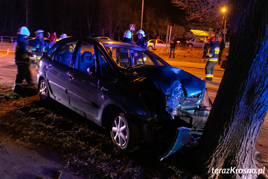 Wypadek w Krośnie, zderzenie dwóch samochodów