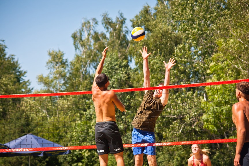 XIII Powiatowy Turniej Siatkówki Plażowej o Puchar Starosty Krośnieńskiego