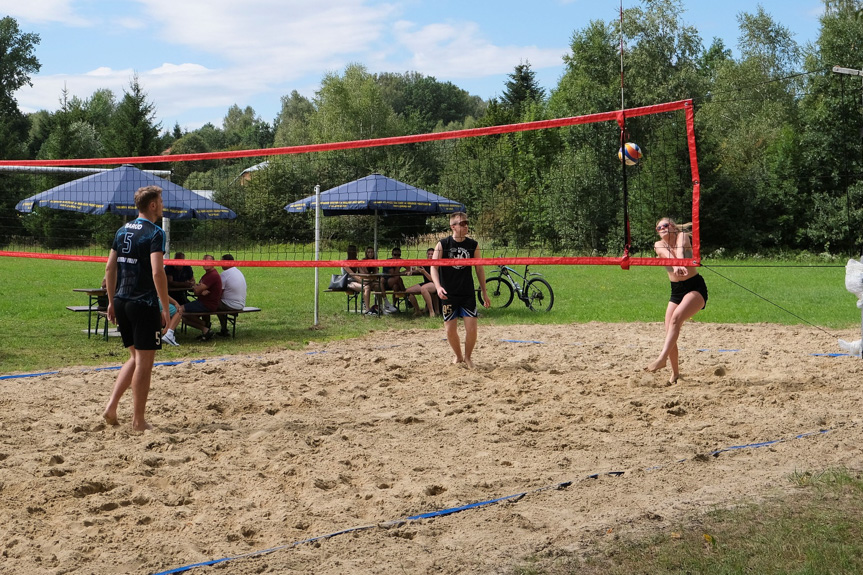 XIV Powiatowy Turniej Piłki Siatkowej Plażowej w Niżnej Łące