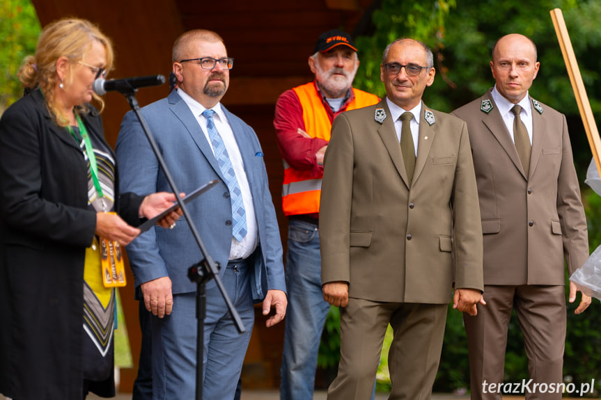 Zakończenie pleneru rzeźbiarskiego w Iwoniczu-Zdroju