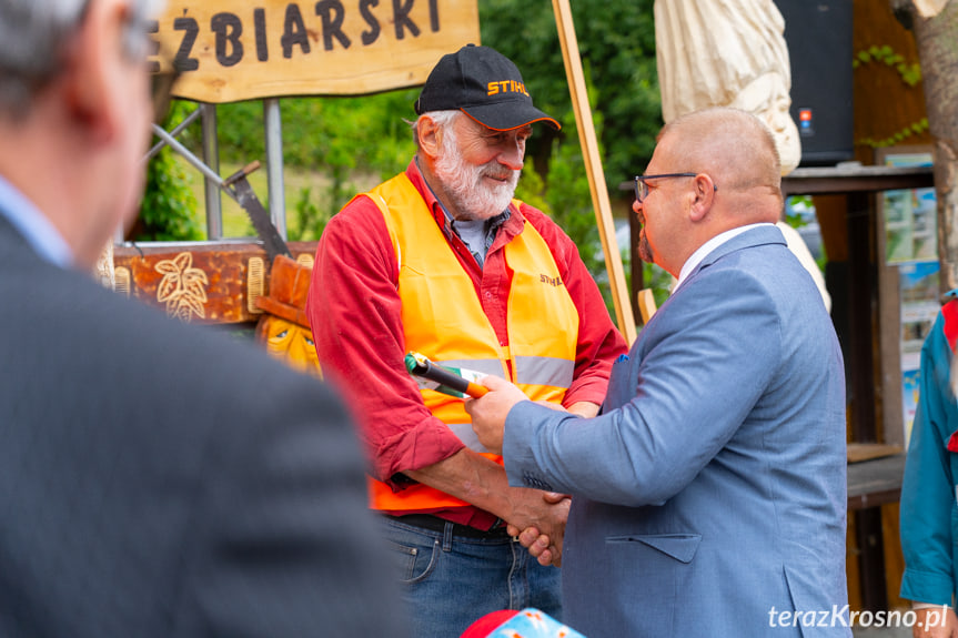 Zakończenie pleneru rzeźbiarskiego w Iwoniczu-Zdroju