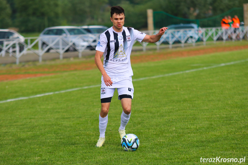 Zamczysko Odrzykoń - Czarni 1910 Jasło 1-2