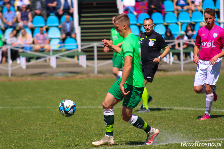 Zamczysko Odrzykoń - LKS Skołyszyn 3-0