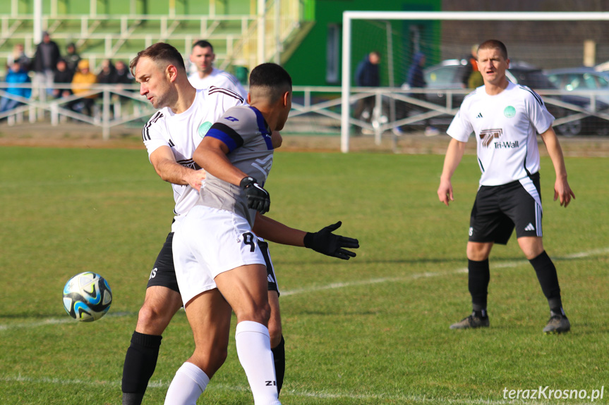 Zamczysko Odrzykoń - Nafta Splast Jedlicze 0-0