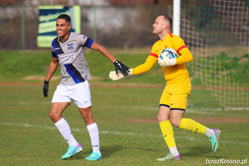 Zamczysko Odrzykoń - Nafta Splast Jedlicze 0-0