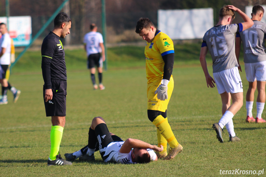 Zamczysko Odrzykoń - Nafta Splast Jedlicze 0-0