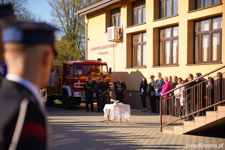 Żarnowiec. Przekazanie samochodów dla OSP