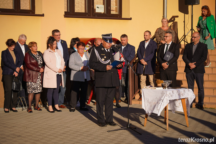 Żarnowiec. Przekazanie samochodów dla OSP