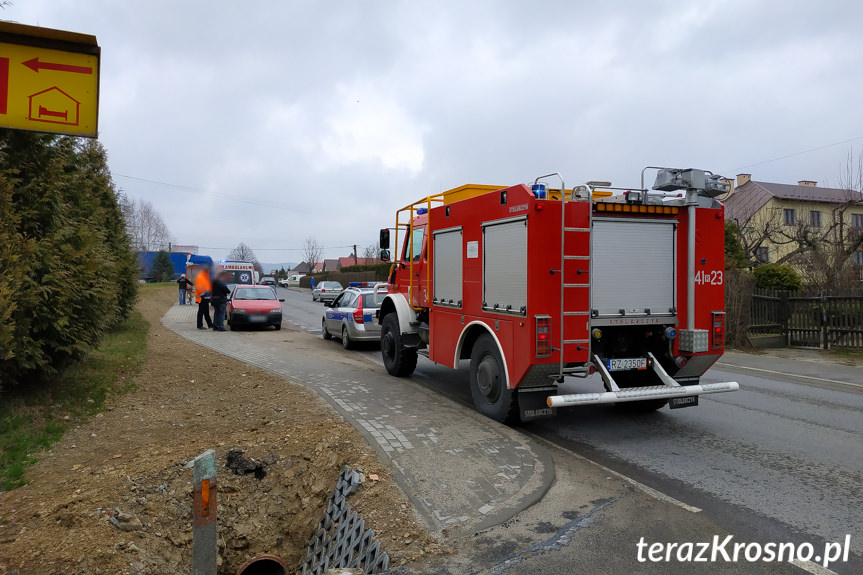 Zderzenie 3 samochodów na Krośnieńskiej