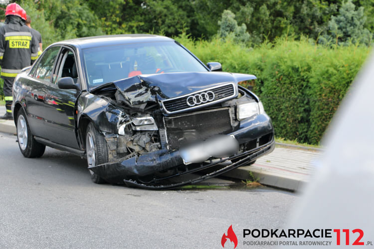 Zderzenie audi i renault w Jedliczu