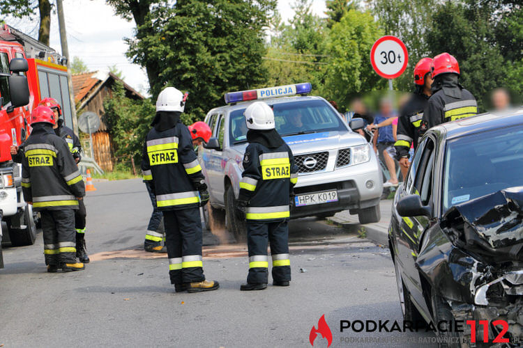 Zderzenie audi i renault w Jedliczu