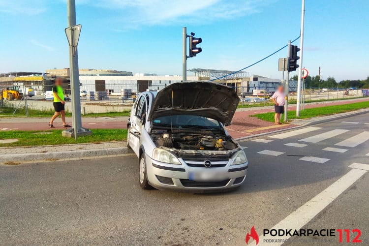 Zderzenie autobusu i osobówki