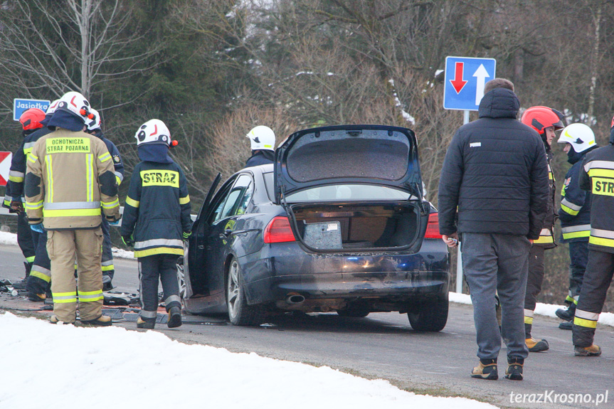 Zderzenie BMW i volkswagena w Jaśliskach