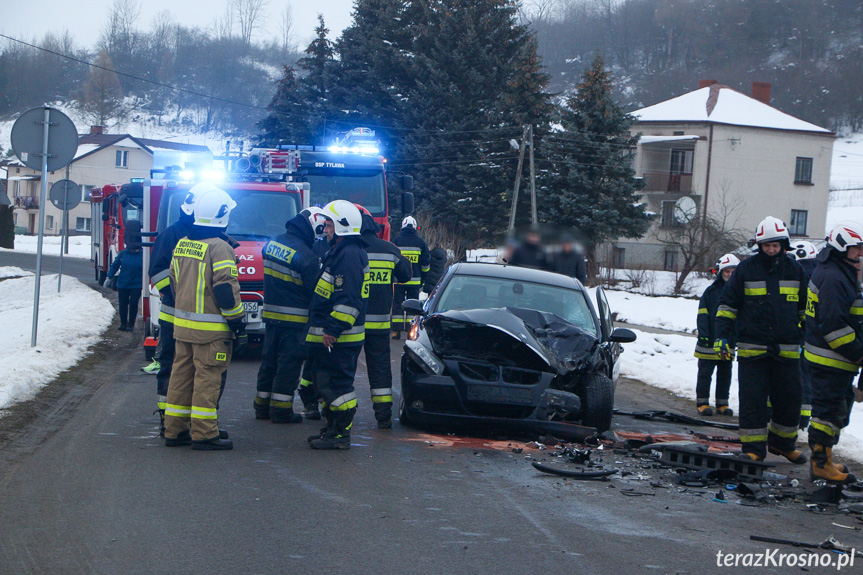 Zderzenie BMW i volkswagena w Jaśliskach