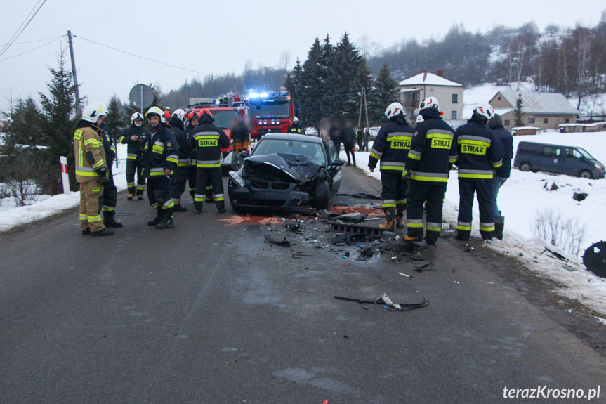 Zderzenie BMW i volkswagena w Jaśliskach