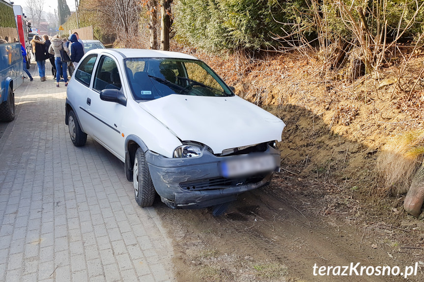 Zderzenie busa i osobówki w Iwoniczu-Zdroju