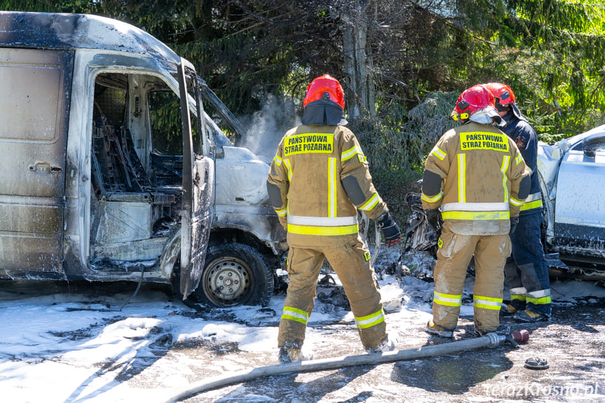 Zderzenie busa z samochodem osobowym w Odrzykoniu