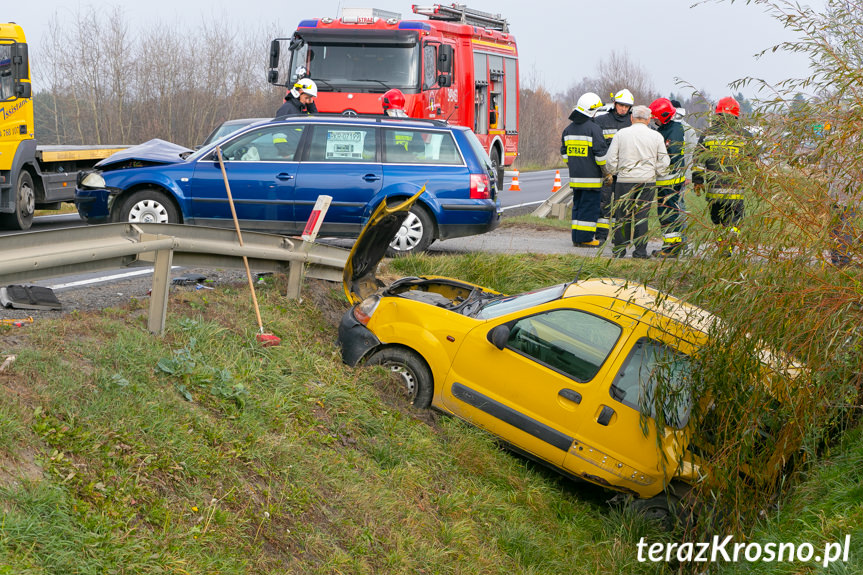 Zderzenie dwóch osobówek w Targowiskach