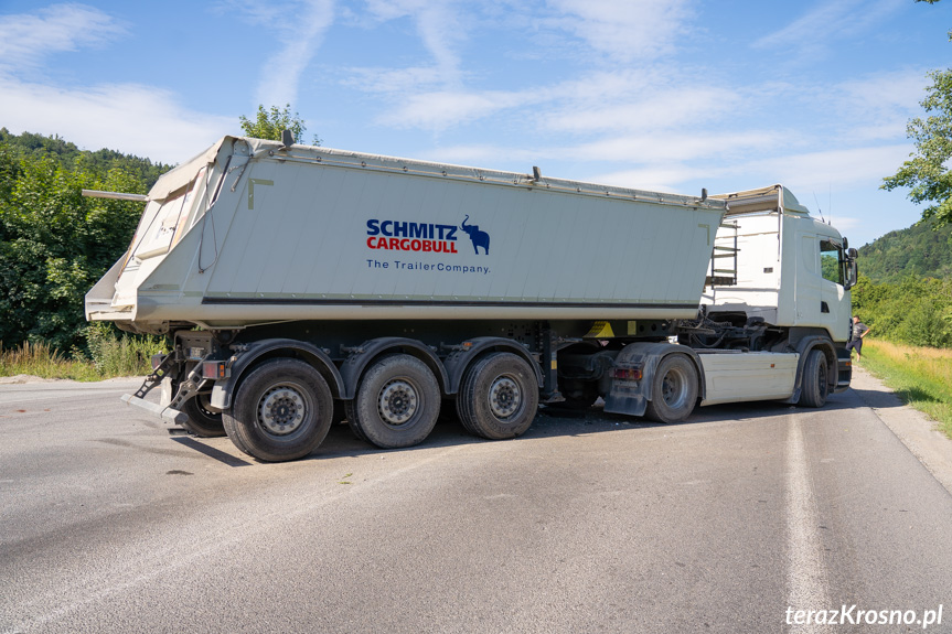 Zderzenie dwóch samochodów ciężarowych w Lipowicy