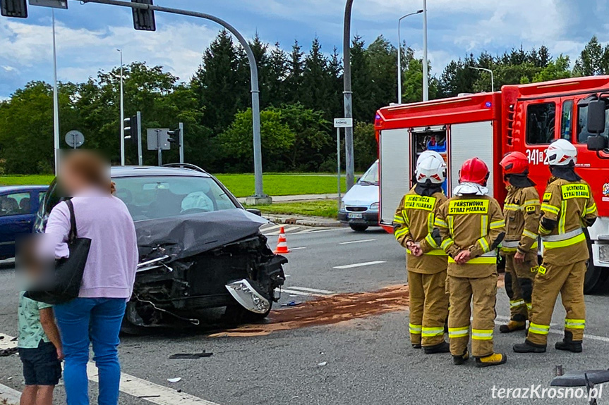 Zderzenie dwóch samochodów na Bieszczadzkiej