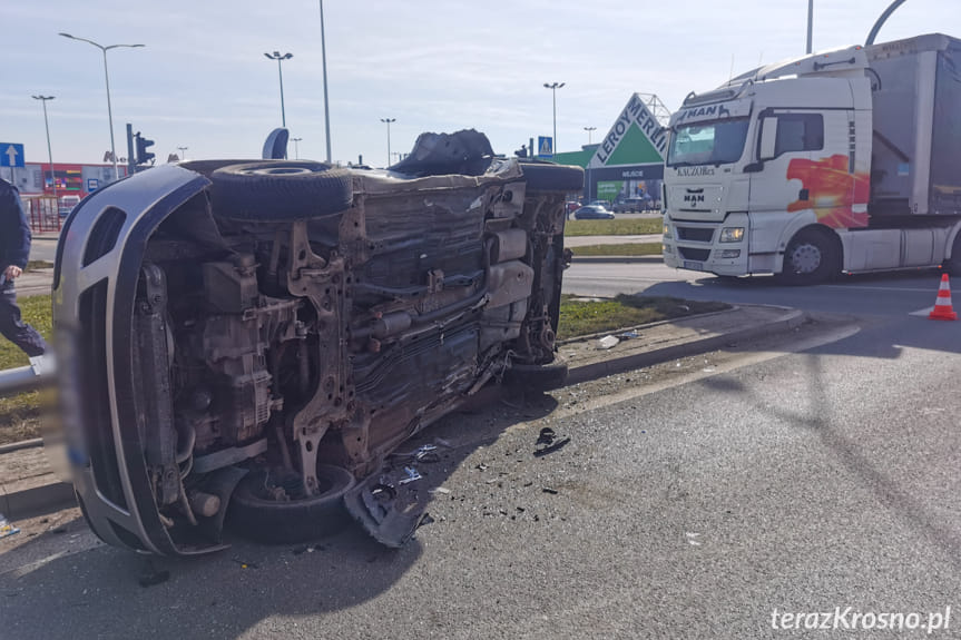 Zderzenie dwóch samochodów na Bieszczadzkiej