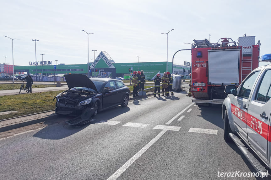 Zderzenie dwóch samochodów na Bieszczadzkiej