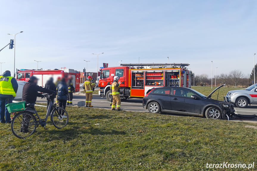 Zderzenie dwóch samochodów na Bieszczadzkiej