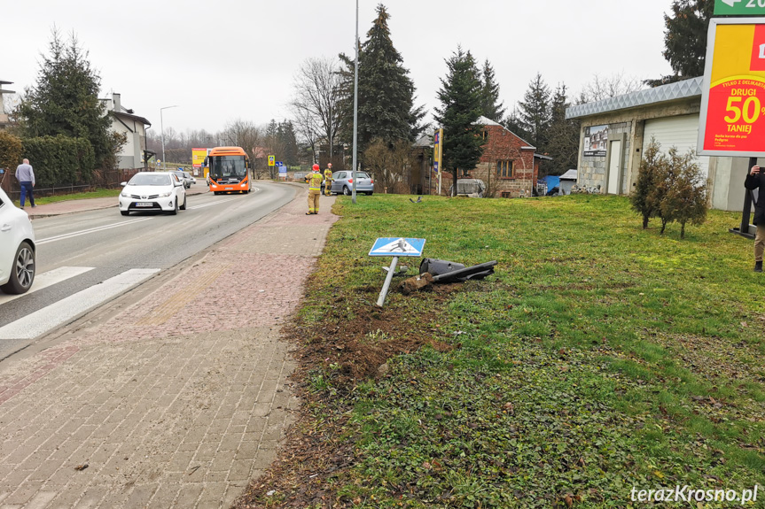 Zderzenie dwóch samochodów na Korczyńskiej