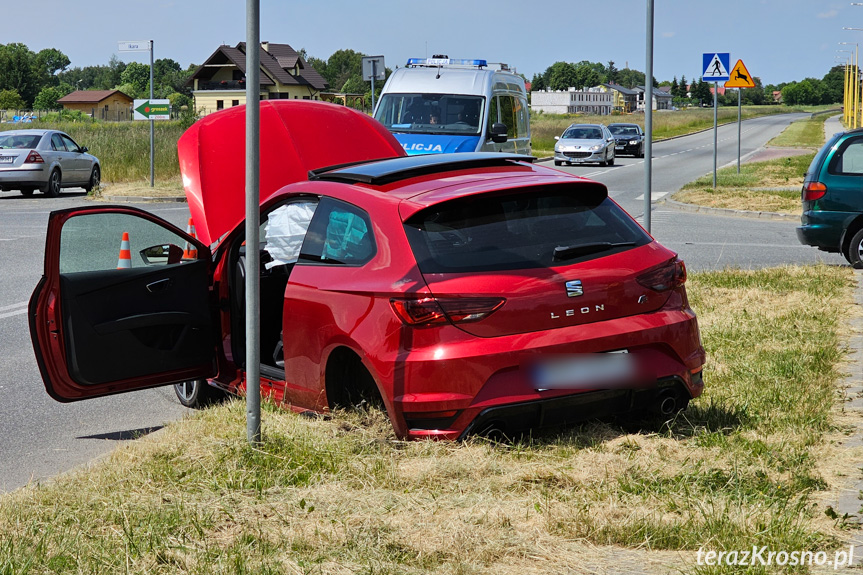 Zderzenie dwóch samochodów na Lotników