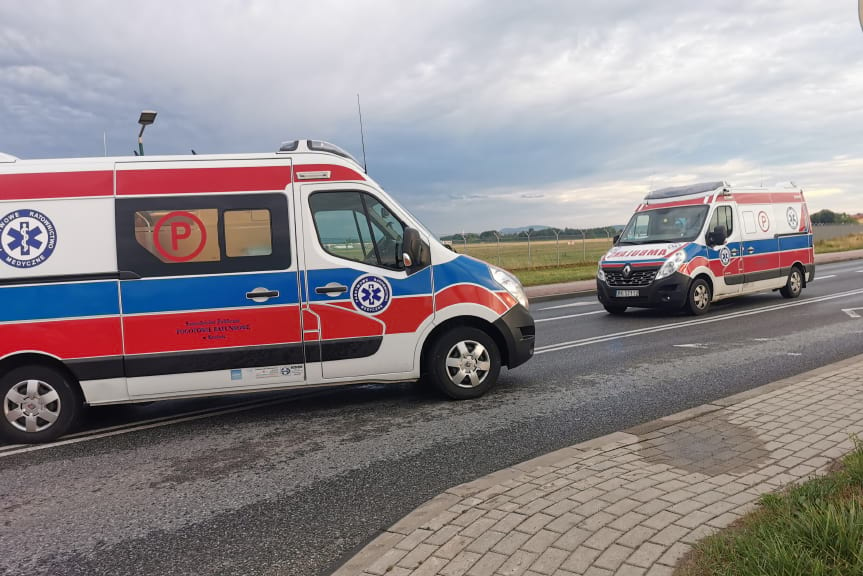 Zderzenie dwóch samochodów na Zręcińskiej w Krośnie