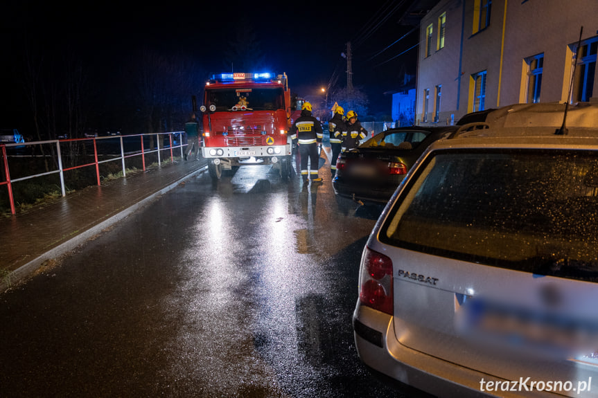 Zderzenie dwóch samochodów osobowych we Wróbliku Królewskim